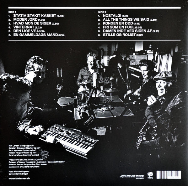 Larsen, Kim & Kjukken - Øst for Vesterled