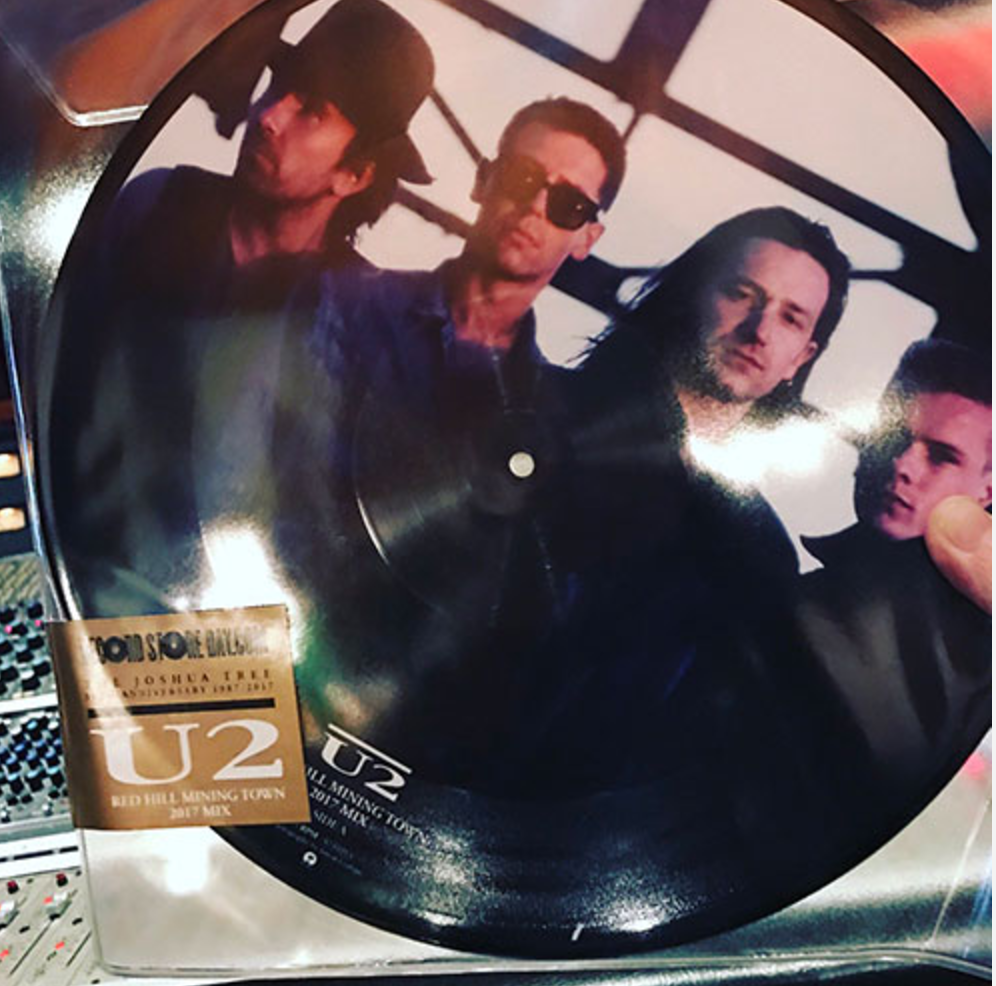 U2 - Red Hill Mining Town