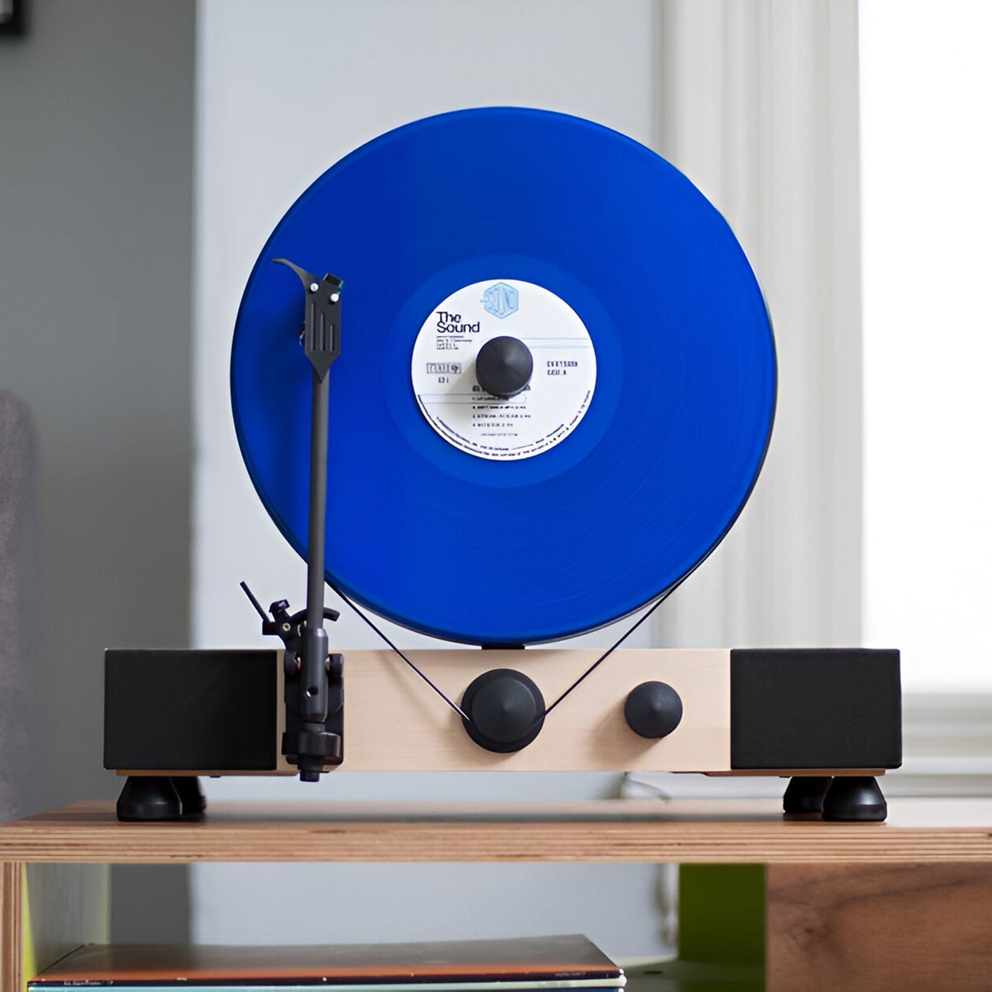 Floating Record vertical Bluetooth turntable with built-In Stereo Speakers